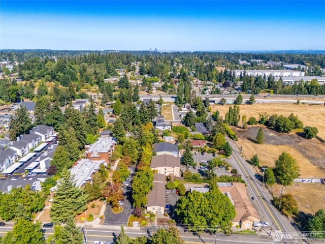 Property photo for 648 S 152nd Street, Burien photo 3