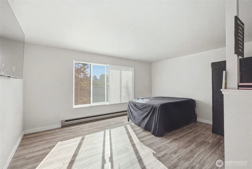 Property photo for 648 S 152nd Street, Burien photo 13