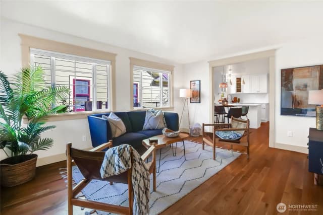 Property photo for 5428 25th Avenue Sw, Seattle photo 4