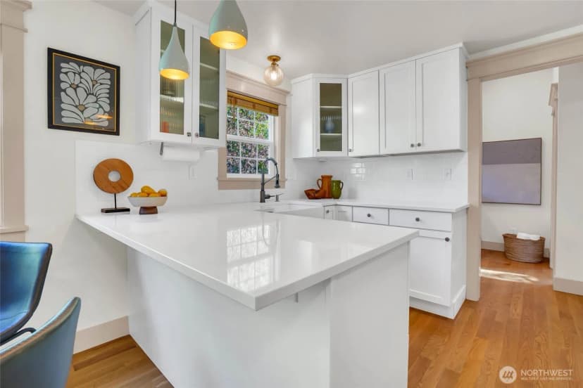 Property photo for 5428 25th Avenue Sw, Seattle photo 11