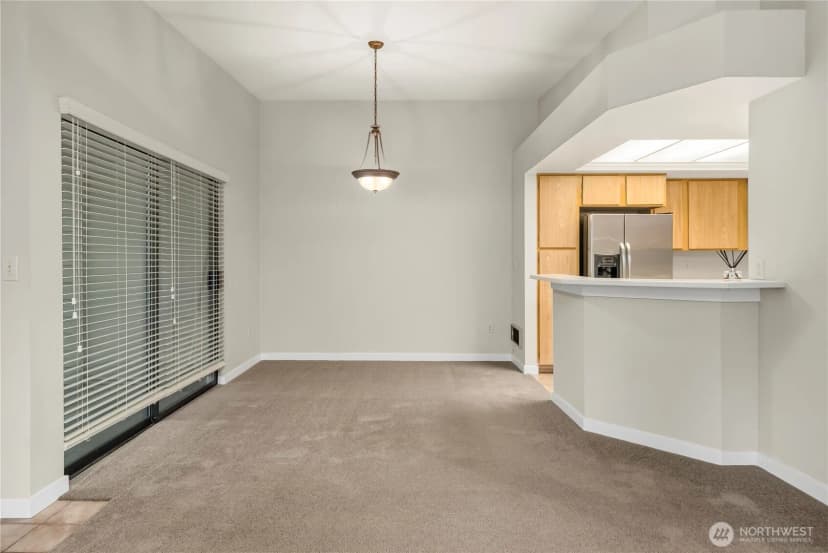 Property photo for 1300 Bellevue Way Ne #2, Bellevue photo 12