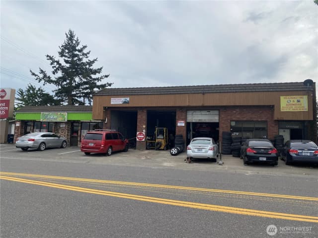 Property photo for 801 C Street Sw, Auburn