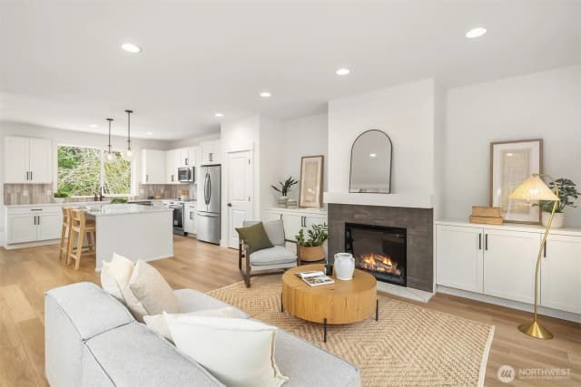 Property photo for 404 Edmonds Ave Ne, Renton