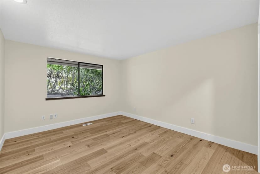 Property photo for 418 Kennebeck Avenue S, Kent photo 18
