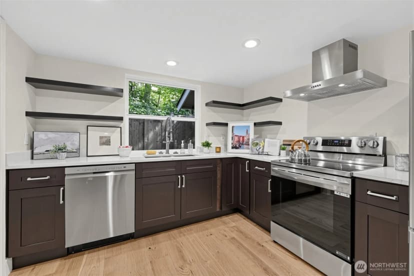 Property photo for 418 Kennebeck Avenue S, Kent photo 12