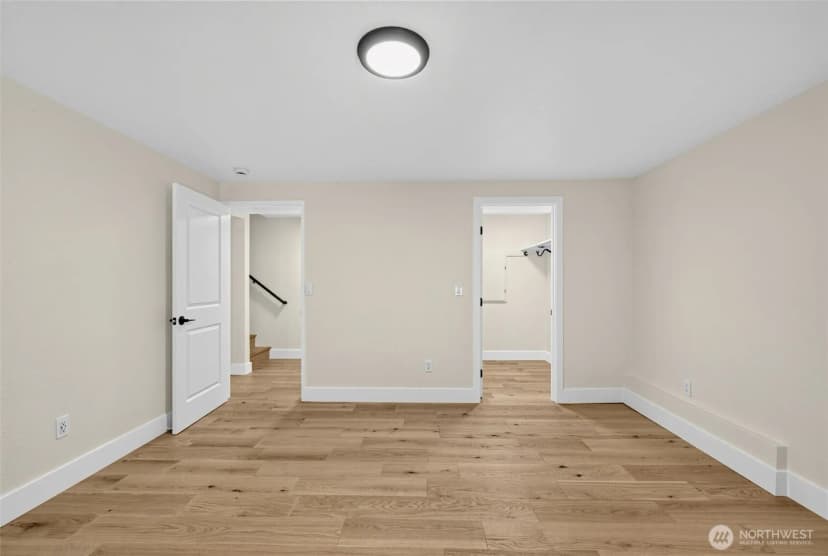 Property photo for 418 Kennebeck Avenue S, Kent photo 20