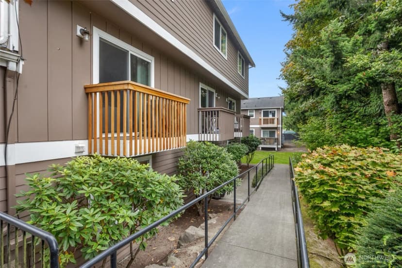 Property photo for 7220 Rainier Drive #101, Everett photo 24