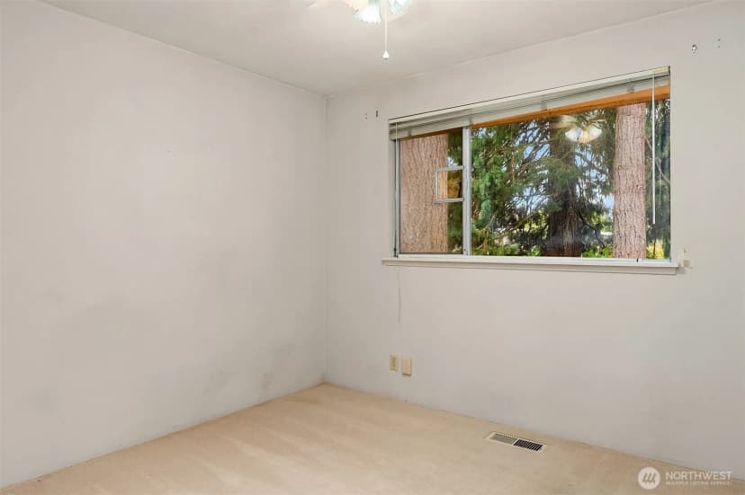 Property photo for 5653 125th Avenue Se, Bellevue photo 18