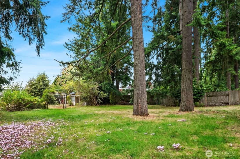 Property photo for 5653 125th Avenue Se, Bellevue photo 28