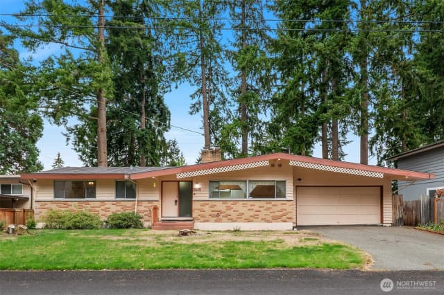 Property photo for 5653 125th Avenue Se, Bellevue
