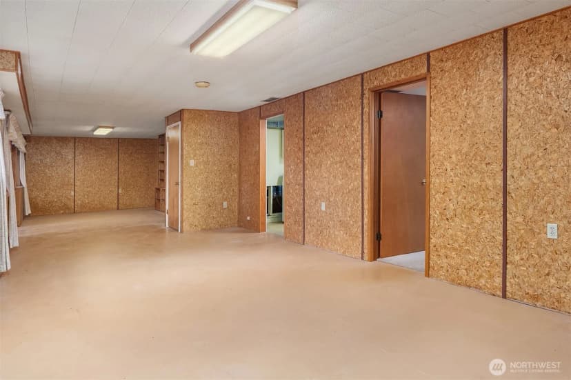 Property photo for 5653 125th Avenue Se, Bellevue photo 33