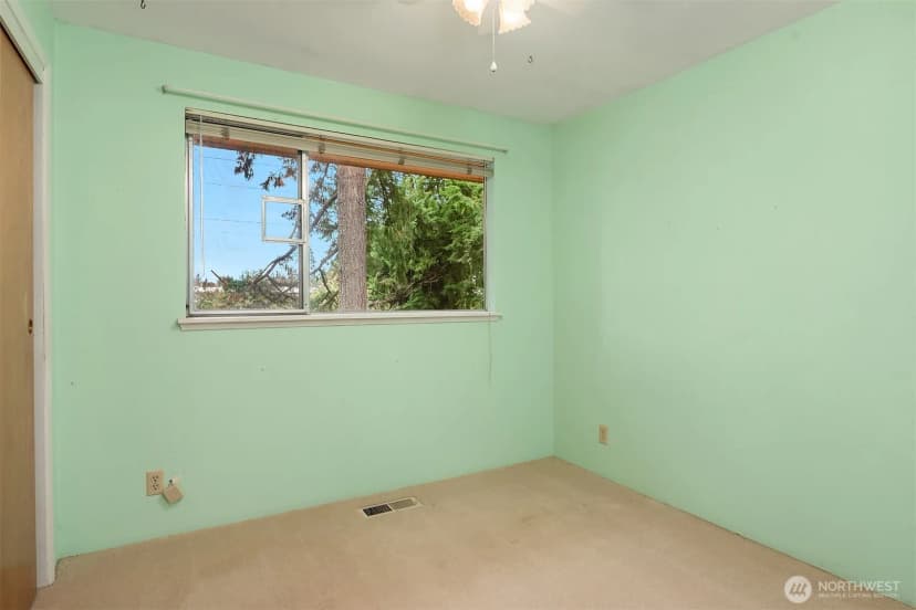 Property photo for 5653 125th Avenue Se, Bellevue photo 17
