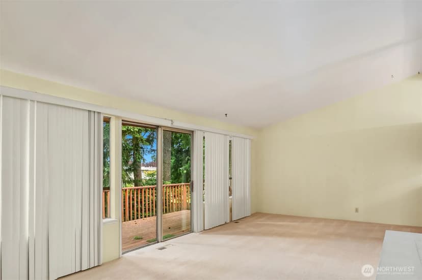 Property photo for 5653 125th Avenue Se, Bellevue photo 7