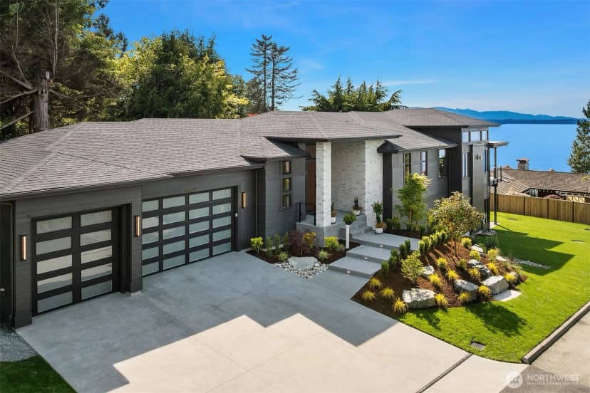 Property photo for 17626 Talbot Road, Edmonds photo 37