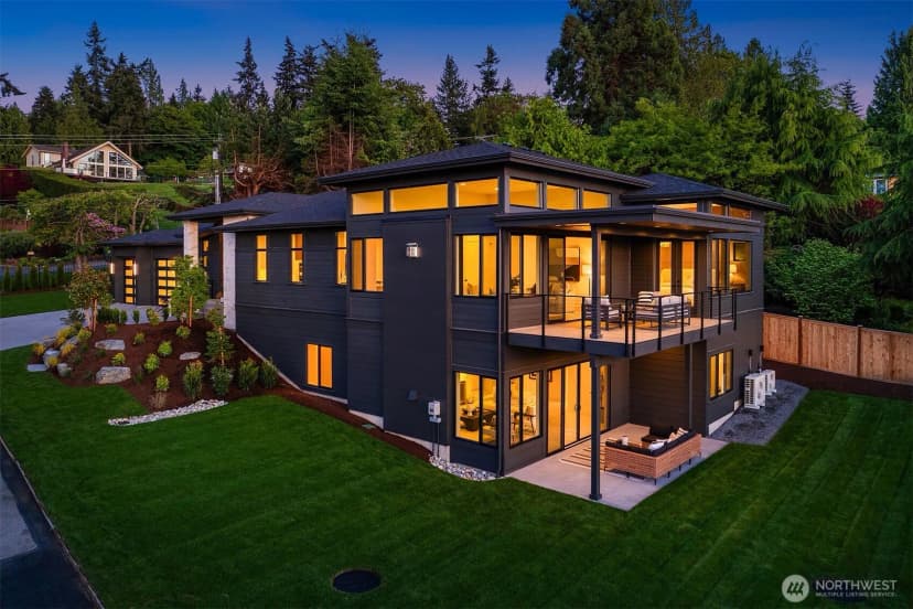 Property photo for 17626 Talbot Road, Edmonds photo 38
