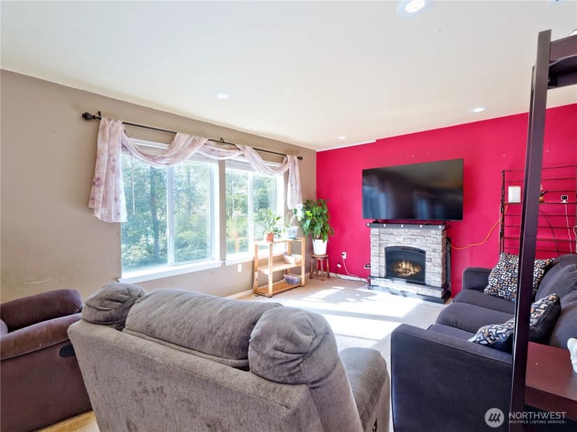 Property photo for 1921 Sw 331st Place, Federal Way photo 9