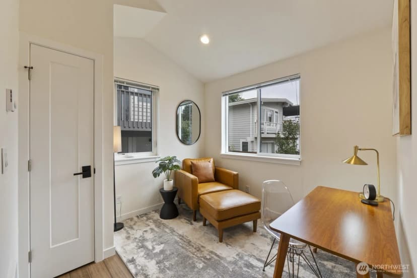 Property photo for 7507 Latona Avenue Ne, Seattle photo 15