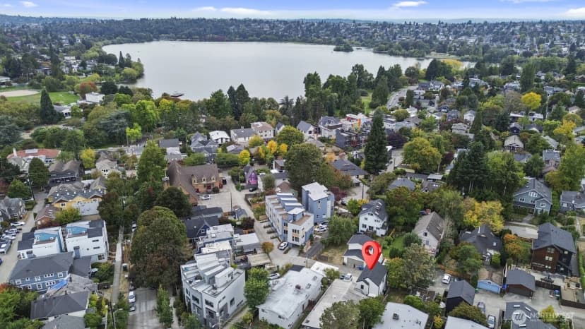 Property photo for 7507 Latona Avenue Ne, Seattle photo 30