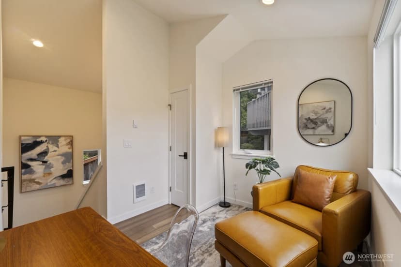 Property photo for 7507 Latona Avenue Ne, Seattle photo 16