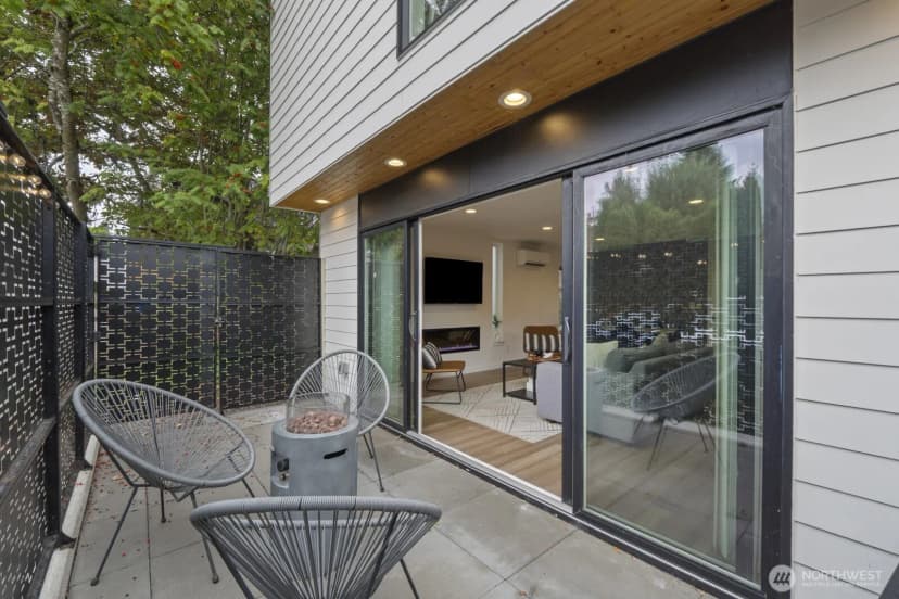 Property photo for 7507 Latona Avenue Ne, Seattle photo 28