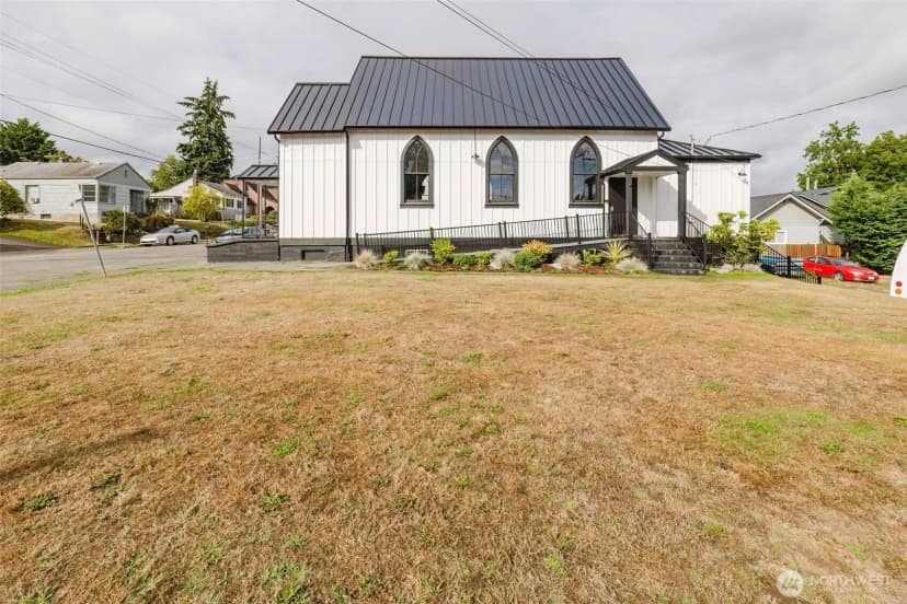 Property photo for 1904 8th Street, Bremerton photo 4