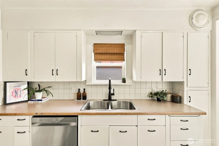 Property photo for 507 N 81st Street, Seattle photo 14