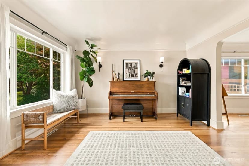 Property photo for 507 N 81st Street, Seattle photo 6