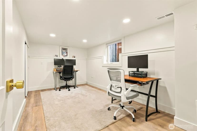 Property photo for 507 N 81st Street, Seattle photo 27