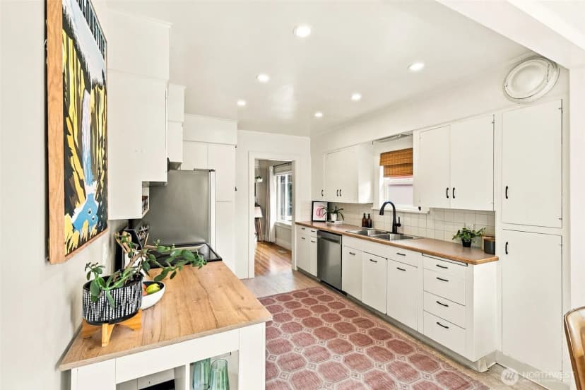 Property photo for 507 N 81st Street, Seattle photo 12