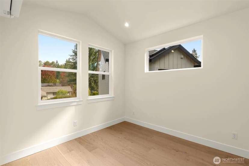 Property photo for 13633 103rd Ne, Kirkland photo 21