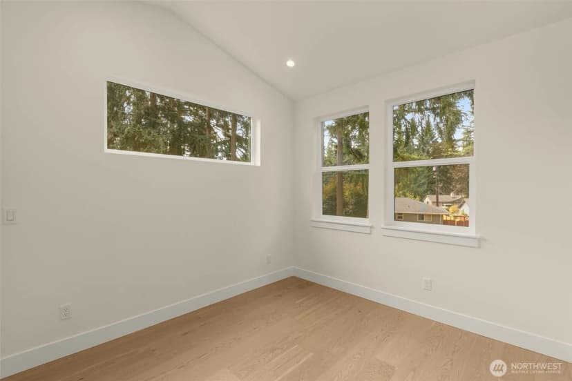 Property photo for 13633 103rd Ne, Kirkland photo 30