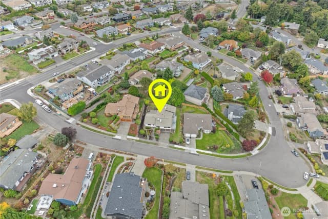 Property photo for 1922 Dumas Circle Ne, Tacoma photo 2