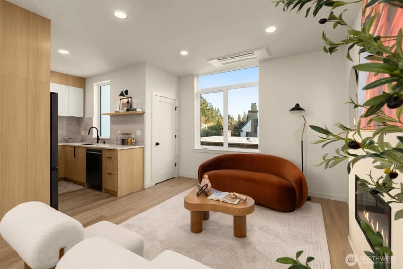Property photo for 14033 Densmore Avenue N, Seattle photo 6