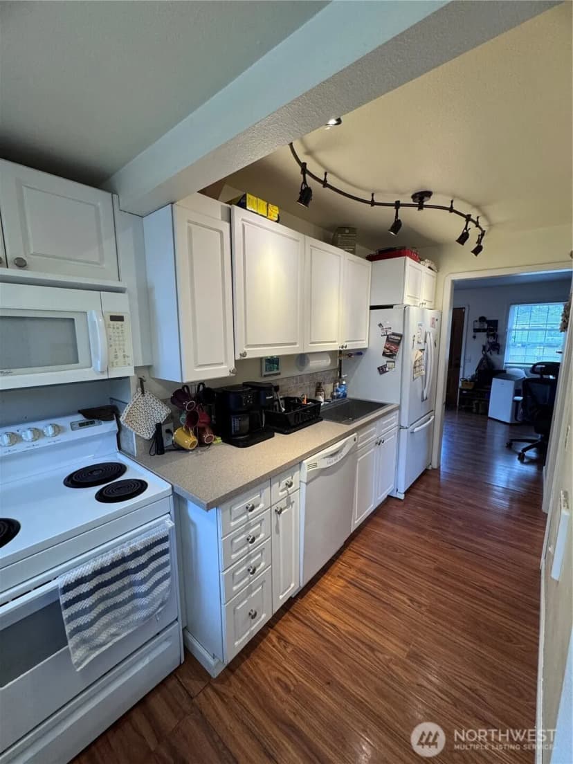Property photo for 901 113th Street S, Tacoma photo 10