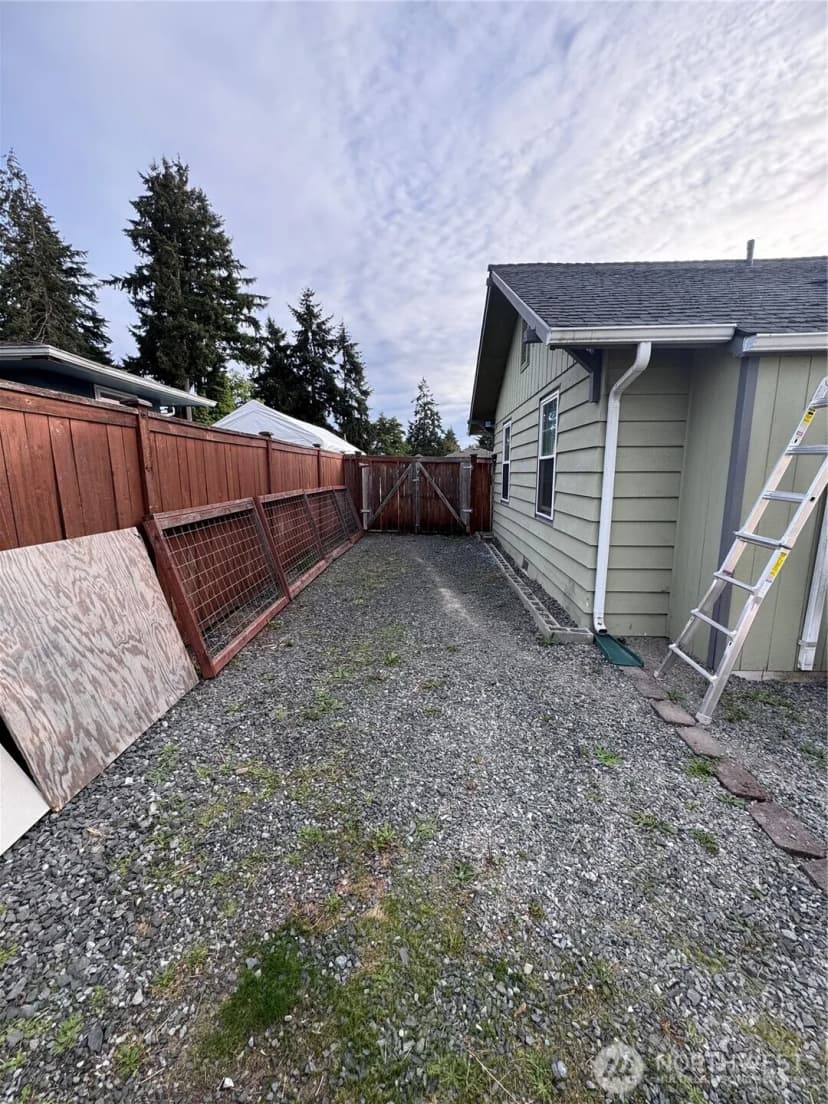 Property photo for 901 113th Street S, Tacoma photo 17
