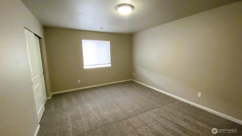 Property photo for 410 Buell Street Sw, Orting photo 11