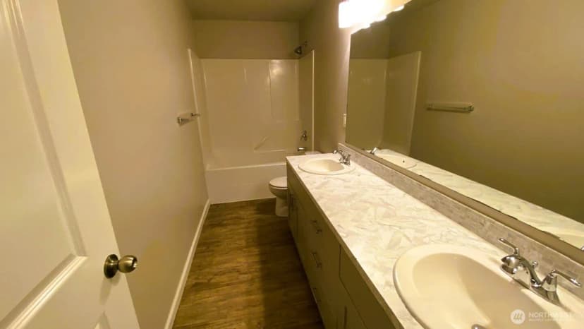 Property photo for 410 Buell Street Sw, Orting photo 12
