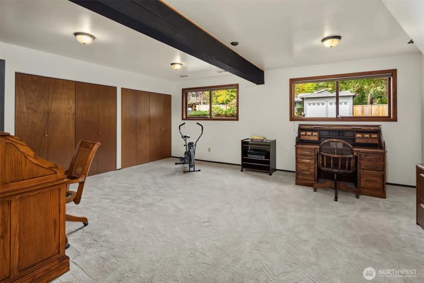 Property photo for 7433 Ne 120th Place, Kirkland photo 35