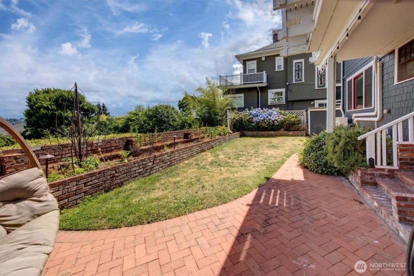 Property photo for 1518 4th Avenue N, Seattle photo 20