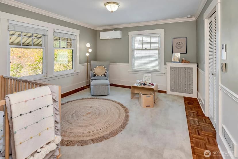 Property photo for 1518 4th Avenue N, Seattle photo 9
