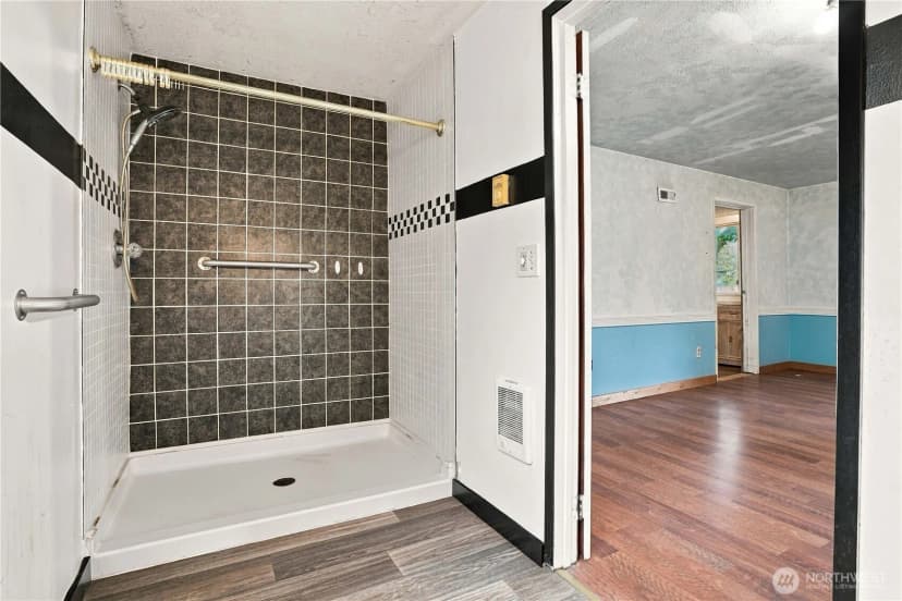 Property photo for 9536 E E Street, Tacoma photo 15