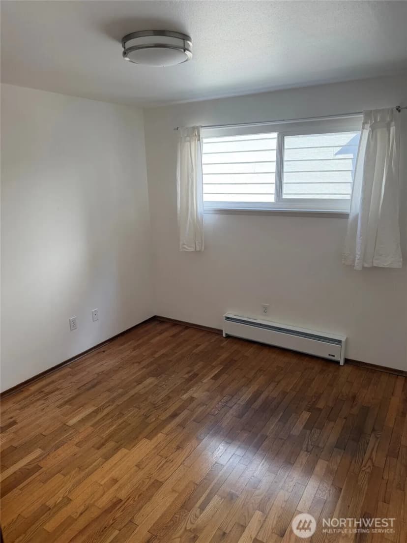 Property photo for 2551 13th Avenue W, Seattle photo 13