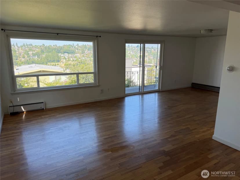 Property photo for 2551 13th Avenue W, Seattle photo 18