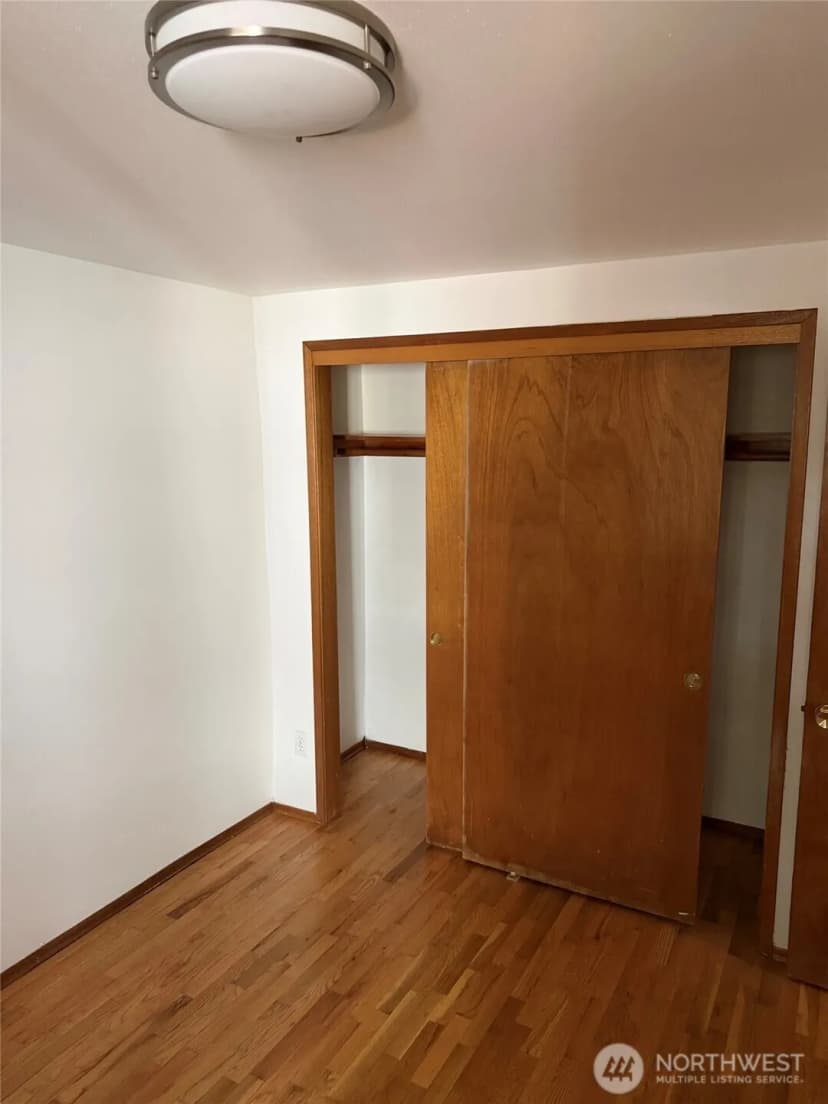 Property photo for 2551 13th Avenue W, Seattle photo 12