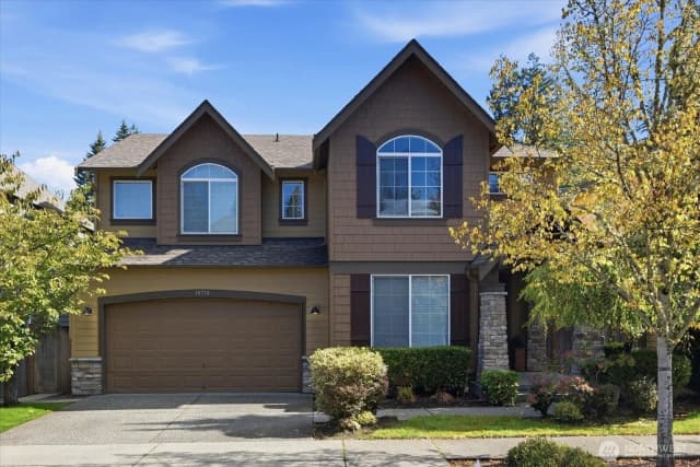 Property photo for 10710 242nd Place Ne, Redmond photo 2