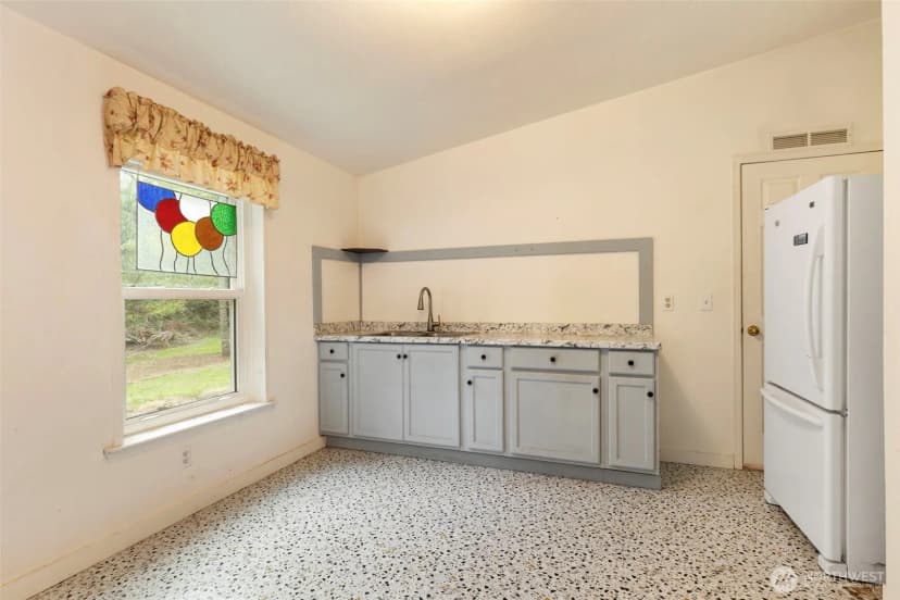 Property photo for 1234 Morganmarsh W, Seabeck photo 17