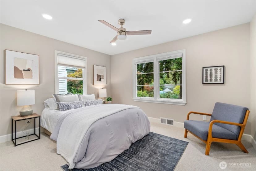 Property photo for 3039 Ne 86th St, Seattle photo 15