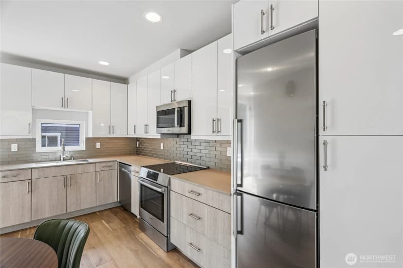 Property photo for 3709 S Dakota Street, Seattle photo 9