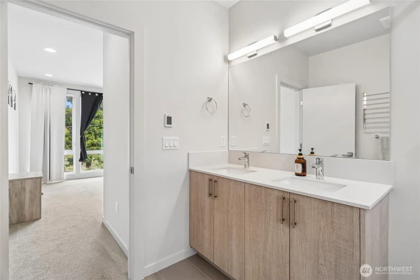 Property photo for 3709 S Dakota Street, Seattle photo 18