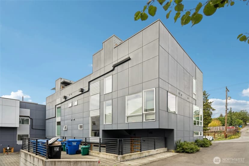 Property photo for 3709 S Dakota Street, Seattle photo 24